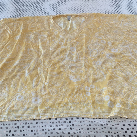 Chico’s 100% silk poncho, yellow and white print, one size - Picture 2 of 4